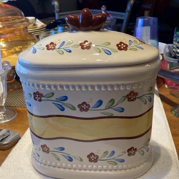 Biscotti cookie jar. Like new made for Nonnis. Like new 11.5 H x 9 Wx 5.25 - Picture 3 of 7